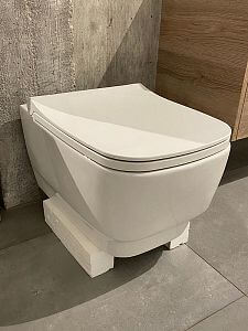 Výprodej 393 - keramické WC rimless + prkénko Duroplast