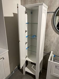 Výprodej 395 - sestava um. skříňka VITRA SUZ 80 + vysoká skříň VITRA SV 53