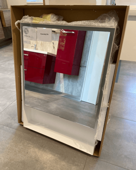 Výprodej 296 - zrcadlo s nikou a plechovým rámem 