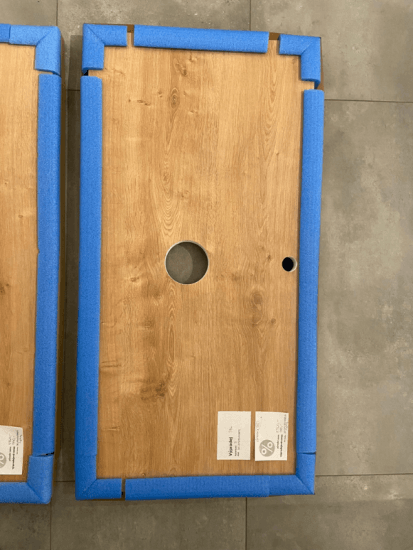 Výprodej 386 - umyvadlová deska v dekoru Arlington o šířce 100 cm (s výřezem) 