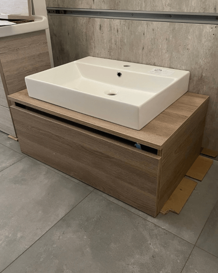 Výprodej 495 - Um. skříňka COMPOSE SZZ1 80 (D17/D17) s LED osvětlením zásuvky + Glance 60 