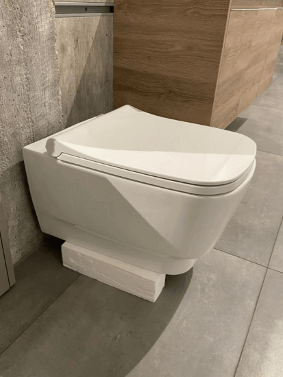 Výprodej 393 - keramické WC rimless + prkénko Duroplast  - 